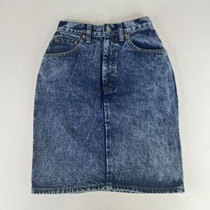 LEVI’S Vintage 80s Medium Acid wash Denim Mini Skirt  24 inch waist Size 3